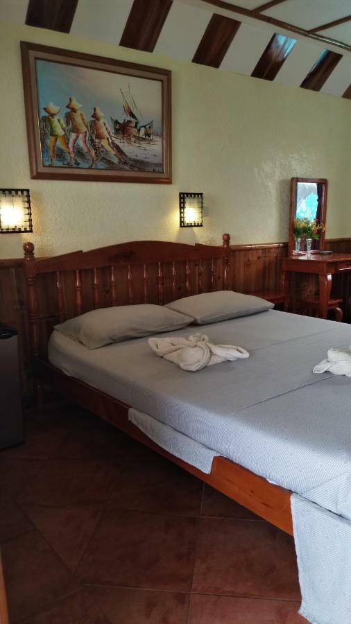 Love'S Beach & Dive Resort Moalboal Eksteriør billede